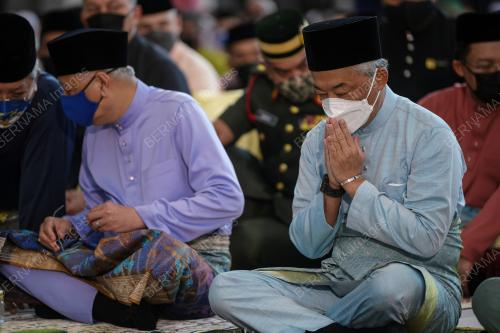 AL-SULTAN ABDULLAH RI'AYATUDDIN AL-MUSTAFA BILLAH SHAH