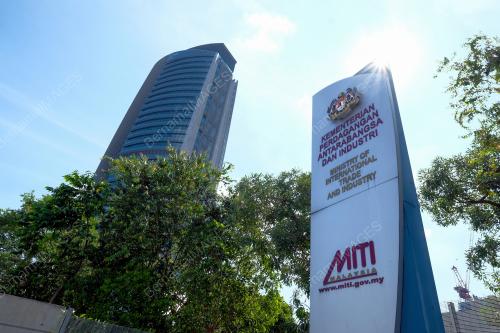 TINJAUAN DI MITI BAGI YANG MEMOHON KEBENARAN BEKERJA DAN BEROPERASI SEPANJANG TOTAL LOCKDOWN