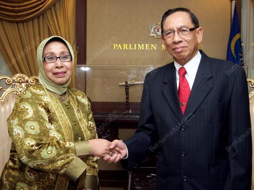 ABU ZAHAR UJANG