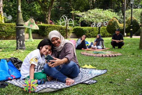 TINJAUAN RIADAH