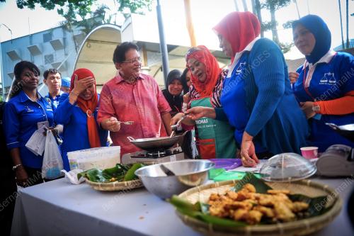 KL05_02112014_SARAPAN