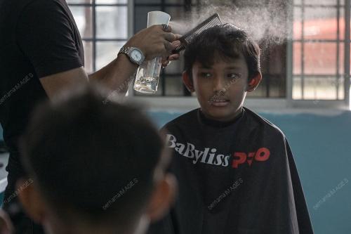 KL05_03012026 _GUNTING_RAMBUT