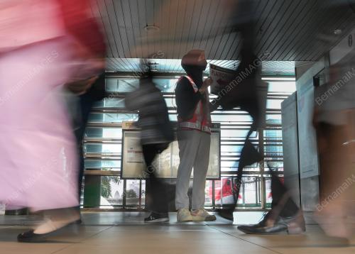 'TROOPERS' PRASARANA BANTU PENUMPANG