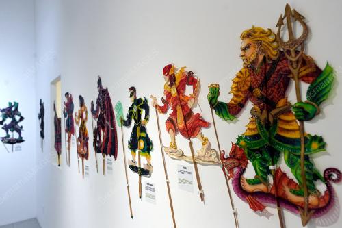 WAYANG KULIT MODEN