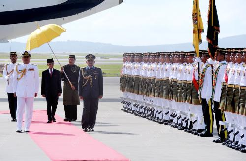 KL05_03122012_AGONG0