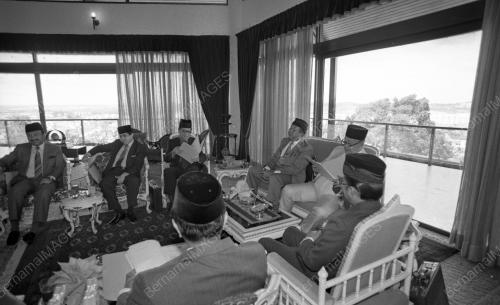 KL05_04022015_MESYUARAT_UMNO
