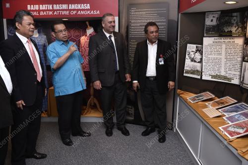 DATUK ABDUL FATTAH ABDULLAH & ARIEL GUARCO