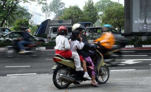 SUPERMOM