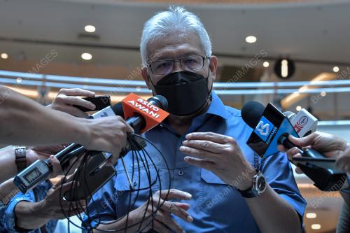 DATUK SERI HAMZAH ZAINUDIN
