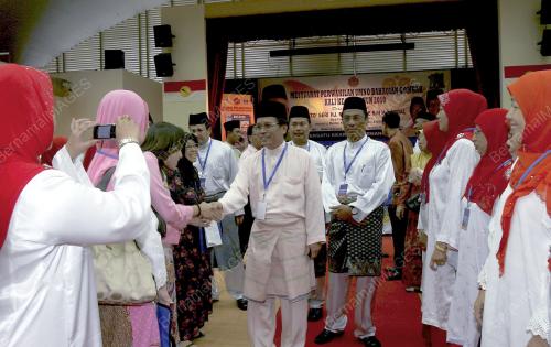 MOHD SHAFIE APDAL