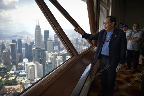 DATUK DR. JEFFREY G. KITINGAN