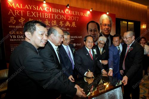 KL05_04082017_LUKISAN