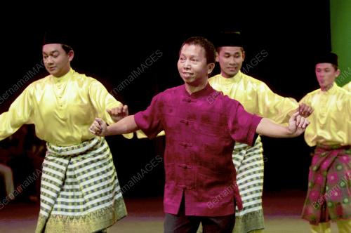 MAIN ZAPIN