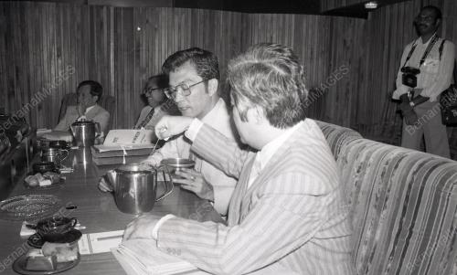 DR. MAHATHIR MUHAMAD