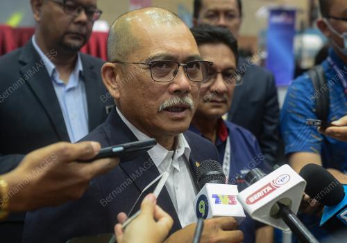 DATUK SERI DR RONALD KIANDEE