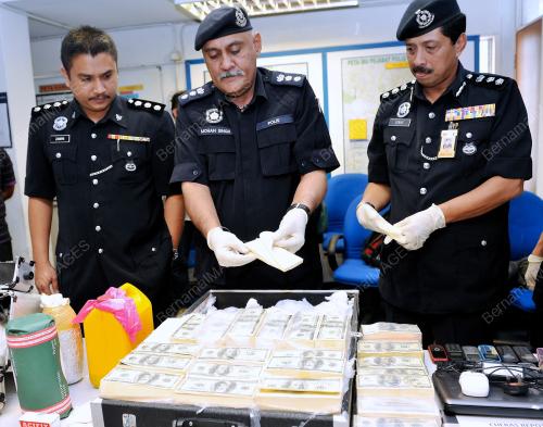 KL05_05092012_BLACK_MONEY