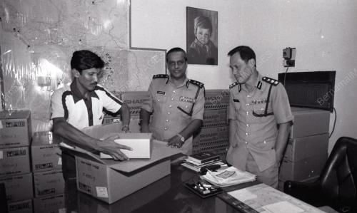 POLIS