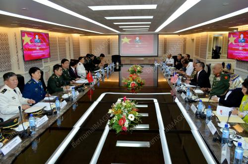 KL05_05112015_KUNJUNGAN