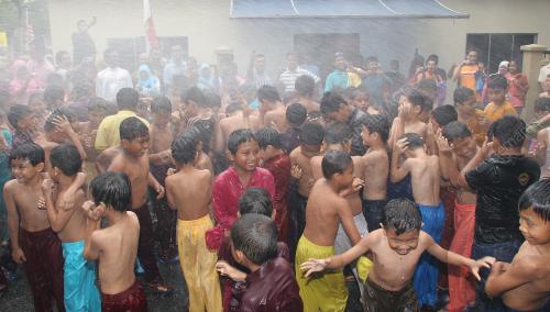 MAJLIS BERKHATAN
