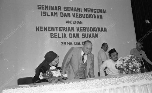 KL05_06022015_ANWAR_SEMINAR
