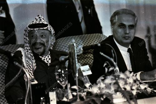 SIDANG AKHBAR YASSER ARAFAT