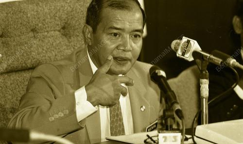 KL05_060490_SIDANG_AKHBAR