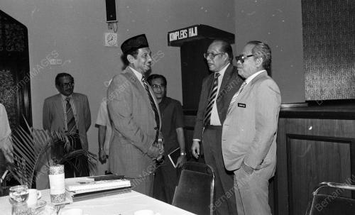 KL05_06042015_PENGARAH_LUTH