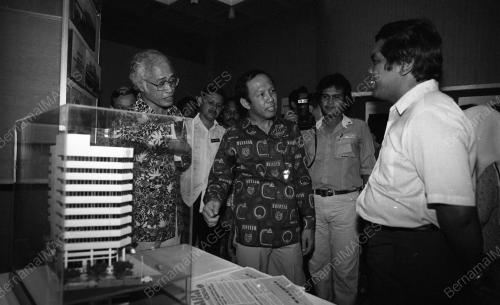 KL05_06072015_BANGUNAN_RISDA