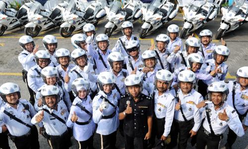 KL05_06072015_POLIS_HELMET