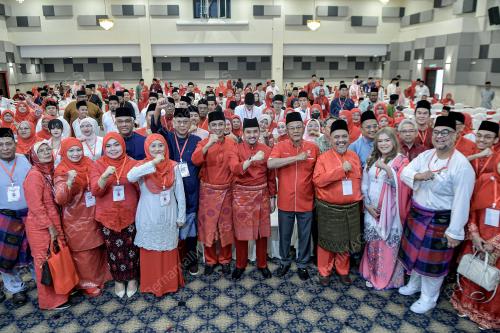 DATUK DR ASYRAF WAJDI DUSUKI