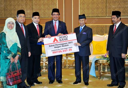 KL05_07092012_AGONG_ZAKAT