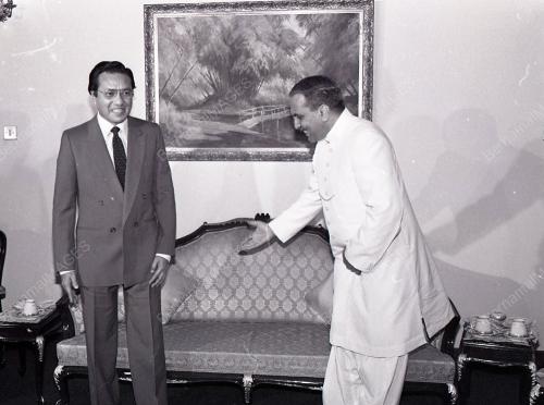 PRESIDEN PAKISTAN MUHAMMAD ZIA-UL-HAQ