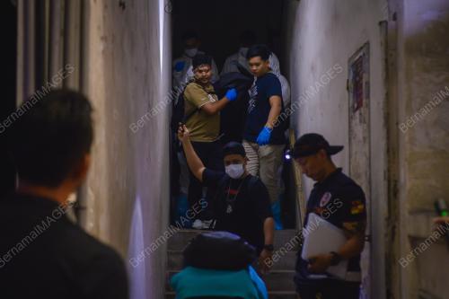 LELAKI DITEMUKAN MAUT DI TANGGA RUMAH KEDAI DISYAKI DIBUNUH