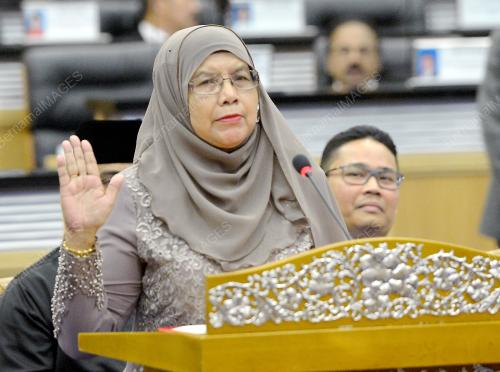 KL05_07122016_ANGKAT_SUMPAH