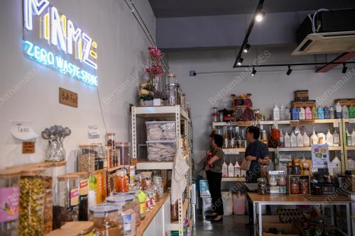 MINIMIZE STORE