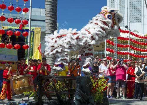 KL05_08022015_TARIAN_SINGA