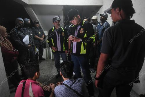 OPERASI PENGUATKUASAAN IMIGRESEN BERSAMA KETUA PENGARAH IMIGRESEN
