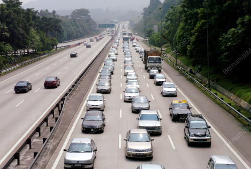 WARGA KOTA PULANG KE KAMPUNG
