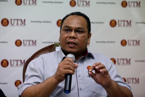 PROF MADYA TS DR MOHD NAZ'RI MAHRIN