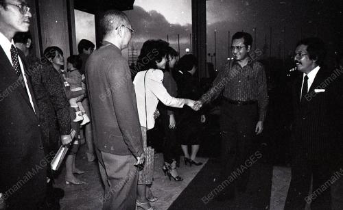 DR. MAHATHIR MOHAMAD
