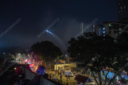 KEBAKARAN DI PANTAI DALAM