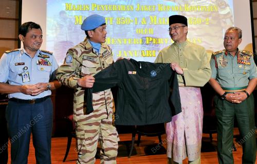 KL05_09012015_MALBATT_JAKET