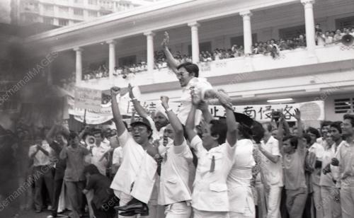 KL05_09012015_SOVIET_RALLY