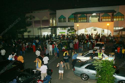 TANAH RUNTUH