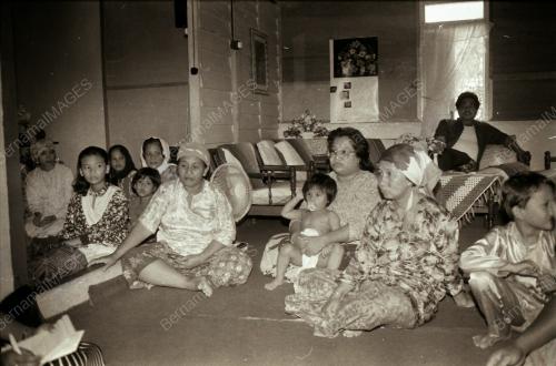 MANGSA PERIUK API