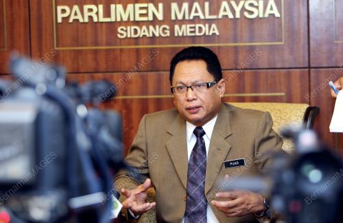 MOHD PUAD ZARKASHI