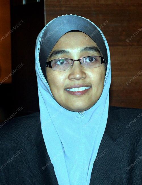 KL05_09072012_KHAIRIAH