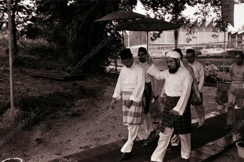 DATUK SERI HUSSEIN ONN