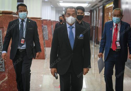 PERSIDANGAN PARLIMEN PENGGAL KETIGA