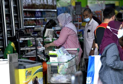 ELAK PEMBELIAN PANIK BERIKUTAN PERINTAH KAWALAN PERGERAKAN